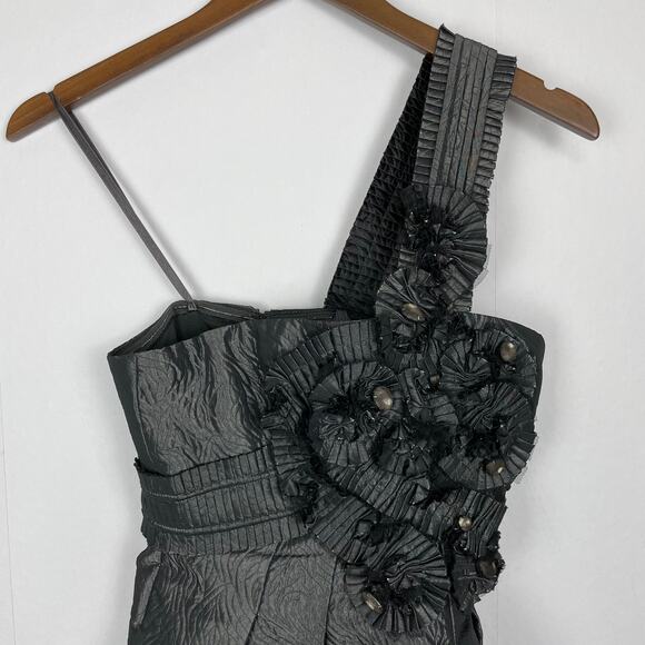 BCBGMAXAZRIA | NWT Gray One Shoulder Jacquard Rosette Cocktail Mini Dress - Picture 4 of 12